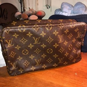 Louis Vuitton Trousse Toilette 28